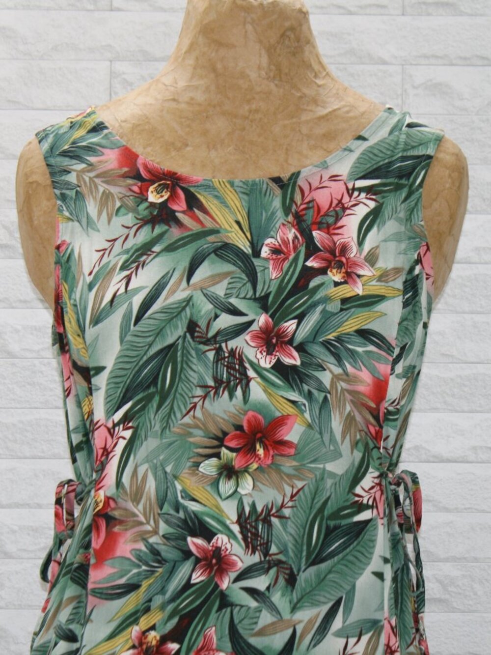 TEDDI Dress Tropical Floral Sleeveless Shift Flowy Resortwear Midi Green Pink - Picture 2 of 16